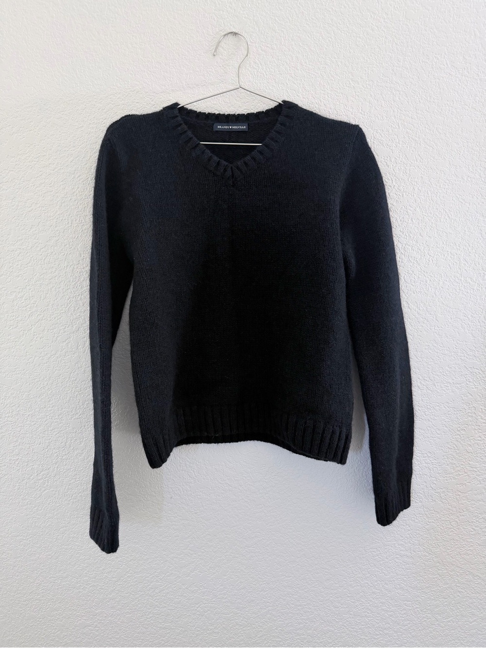 BRANDY MELVILLE Navy Blue V-Neck Knit Jumper Sweater OS Classic Soft Academia